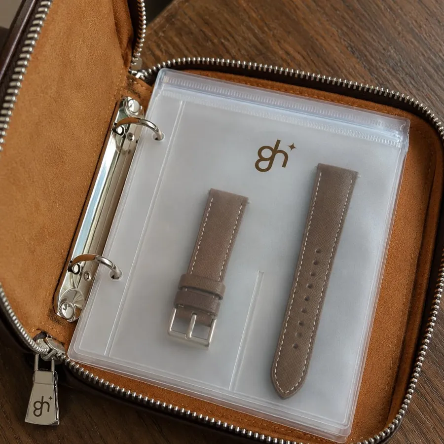 Strap organiser with Good Hour straps